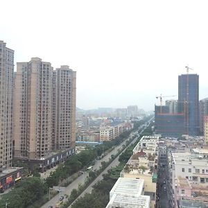 Shenzhen Baoan Royal International Hotel